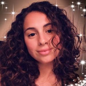 Meet your Posher, Carolina